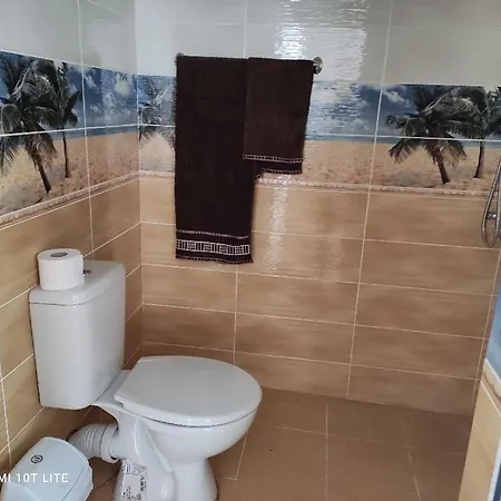 דירה Тристаен Апартамент За Гости На Град Бургас *